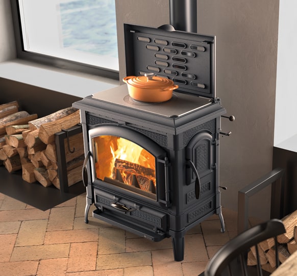 Poêle Isotta avec plaque de cuisson fonte noir 11.9 kW